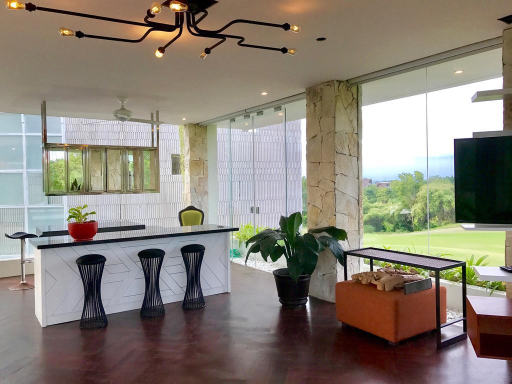 New Kuta Golf / Ocean Villa Uluwatu Exteriör bild